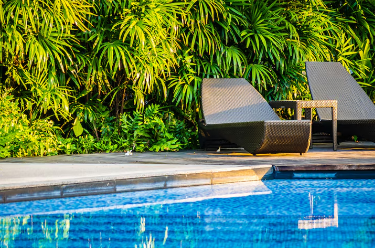 Have an Awkward Backyard? How to Make the Most of Your Outdoor Space post thumbnail image